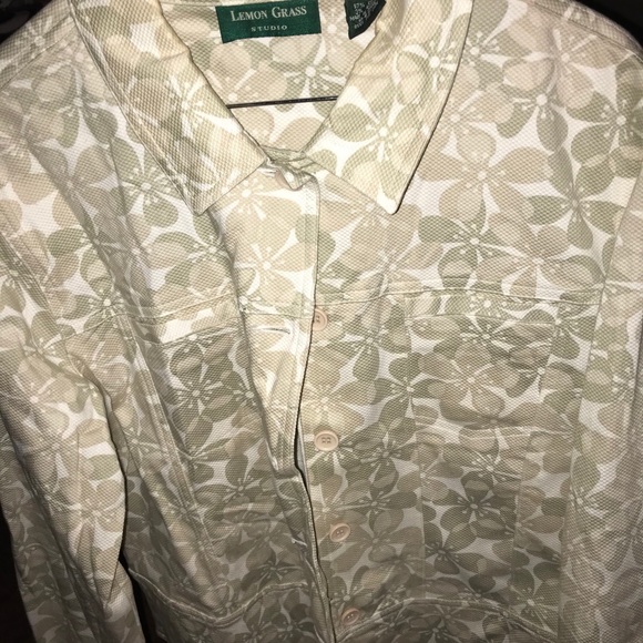 Jackets - Picture 7 of 7